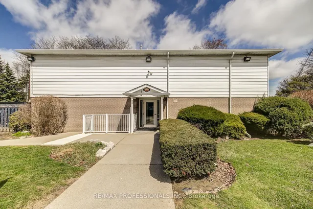 Additional image 37 of 150 Carsbrooke Rd Unit 8