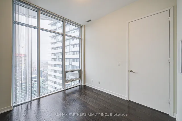 Additional image 15 of 100 Harbour St Unit 6805