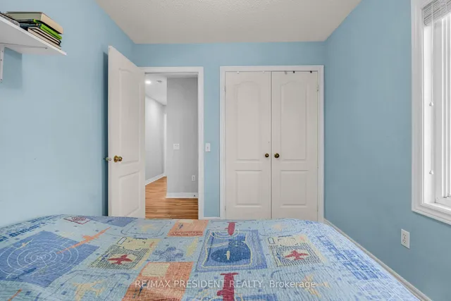 Additional image 28 of 994 Ledbury Cres