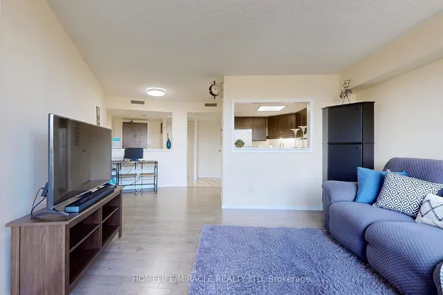 Additional image 9 of 160 Alton Towers Circ Unit 209