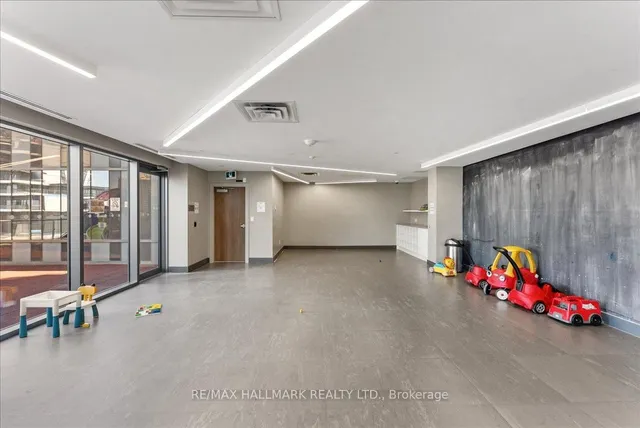 Additional image 31 of 5033 Four Springs Ave Unit 412