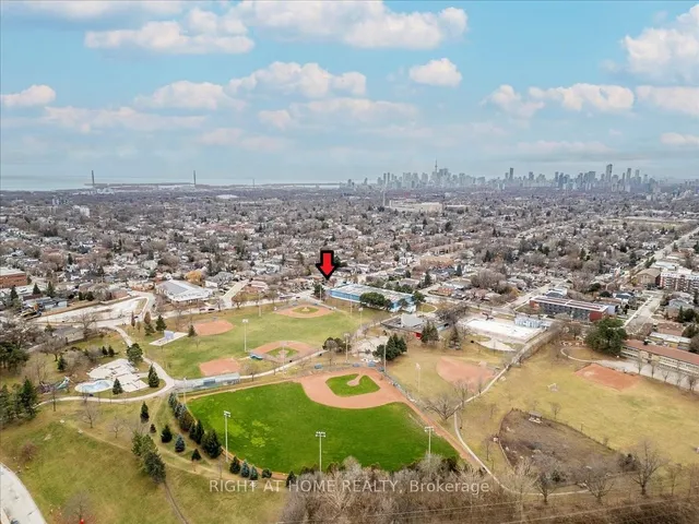 Additional image 24 of 887 Cosburn Ave