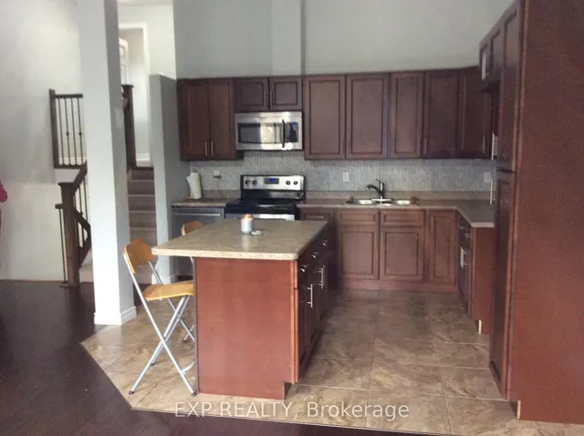 Additional image 4 of 118 Overlea Dr