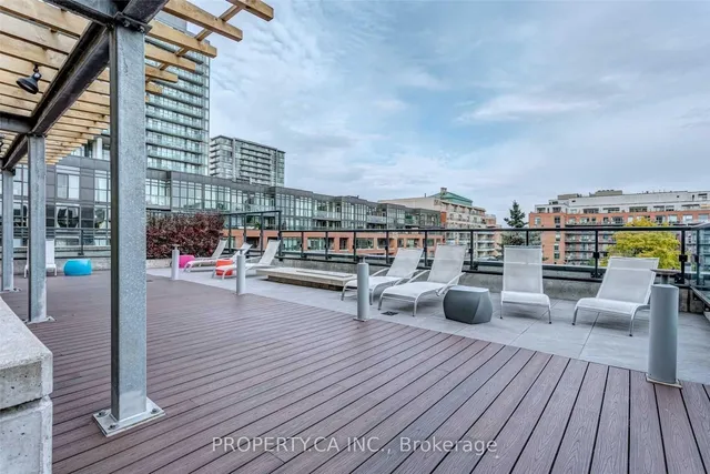 Additional image 31 of 8 Dovercourt Rd Unit 210