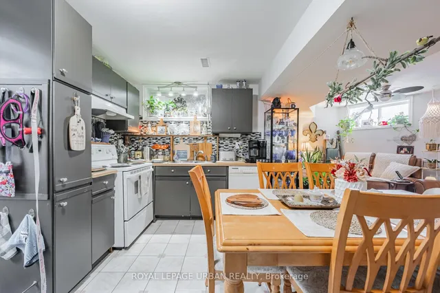 Additional image 33 of 66 Aura Lea Blvd