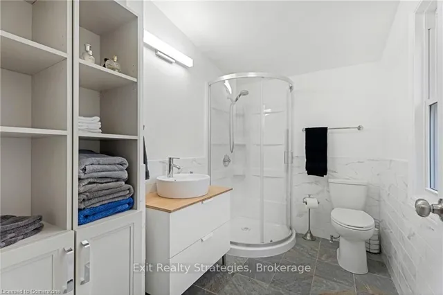 Additional image 27 of 50 Coral Dr