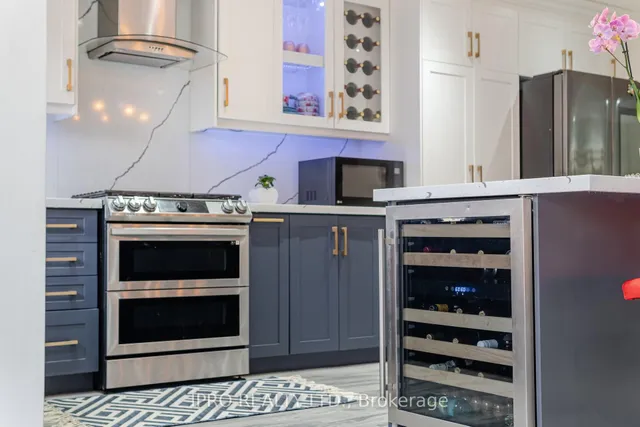 Additional image 13 of 738 Greycedar Cres