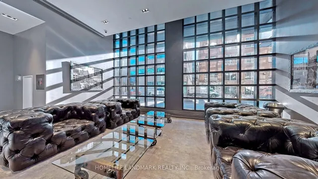 Additional image 27 of 608 Richmond St Unit 509