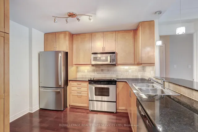 Additional image 11 of 3085 Bloor St Unit 303