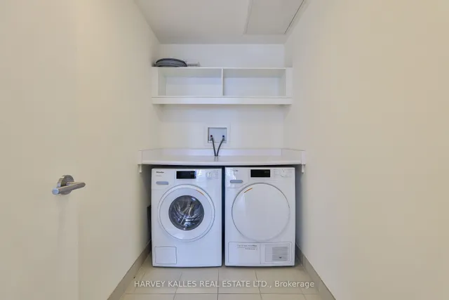 Additional image 25 of 180 University Ave Unit 3808