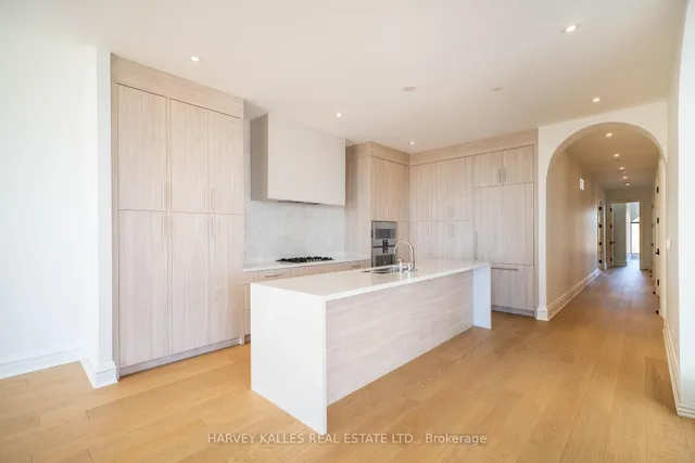 Additional image 16 of 2010 Bathurst St Unit 6A