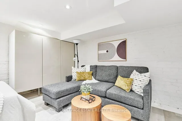 Additional image 35 of 16 Firstbrooke Rd