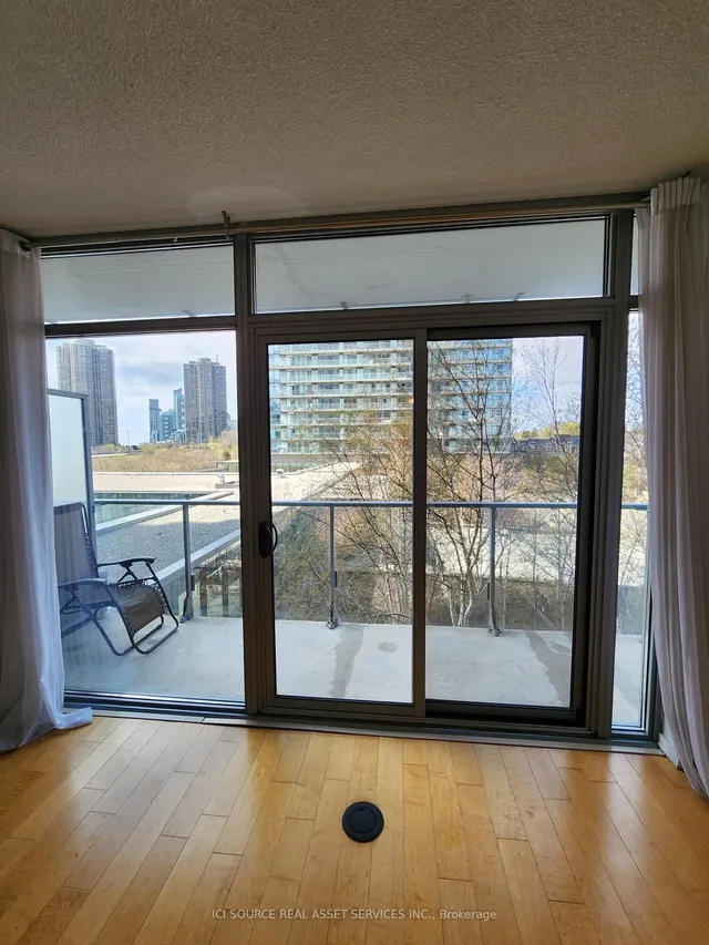 Additional image 5 of 103 The Queensway N/A Unit 311