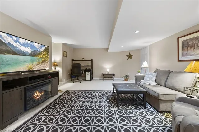 Additional image 38 of 34 Southbrook Dr Unit 11