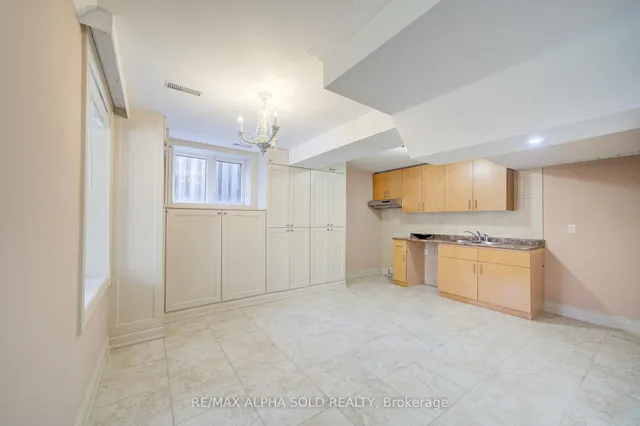 Additional image 44 of 219 Greenfield Ave