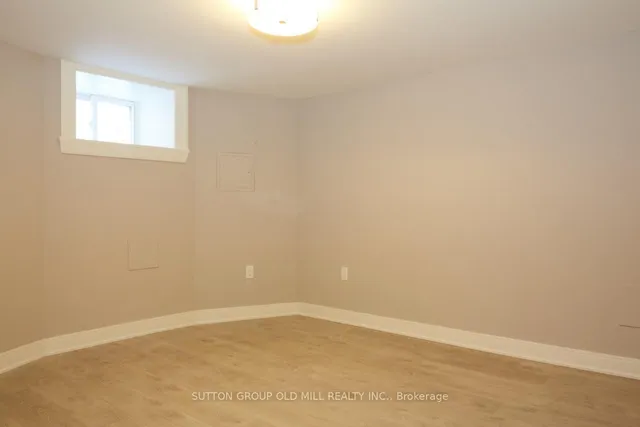 Additional image 47 of 17 Grafton Ave