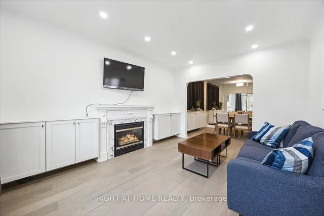 Additional image 9 of 887 Cosburn Ave