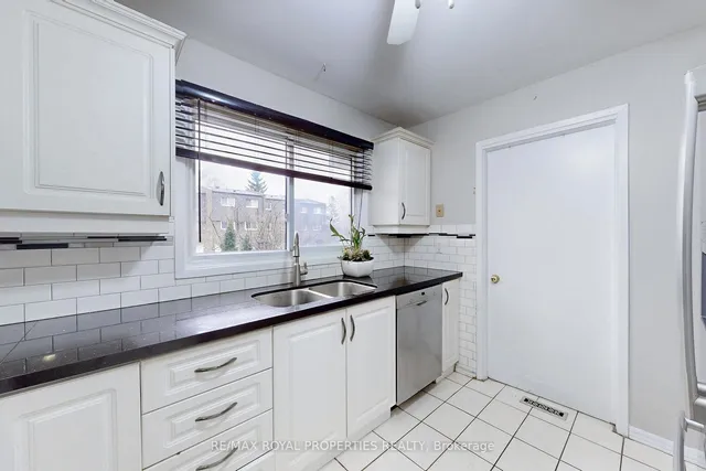 Additional image 20 of 36 Windy Gfwy