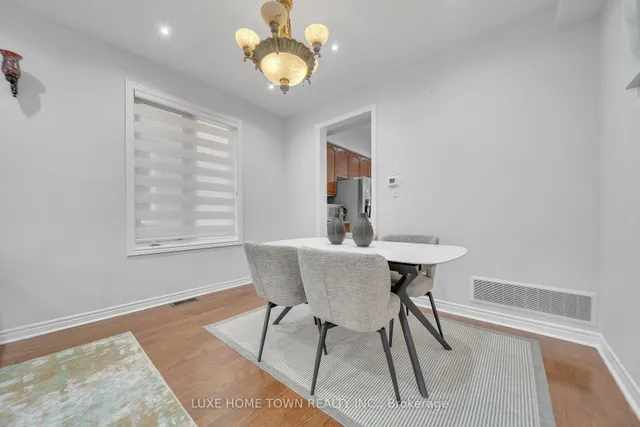 Additional image 9 of 26 Bluffwood Cres Cres