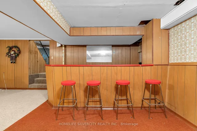 Additional image 33 of 140 Folkstone Cres