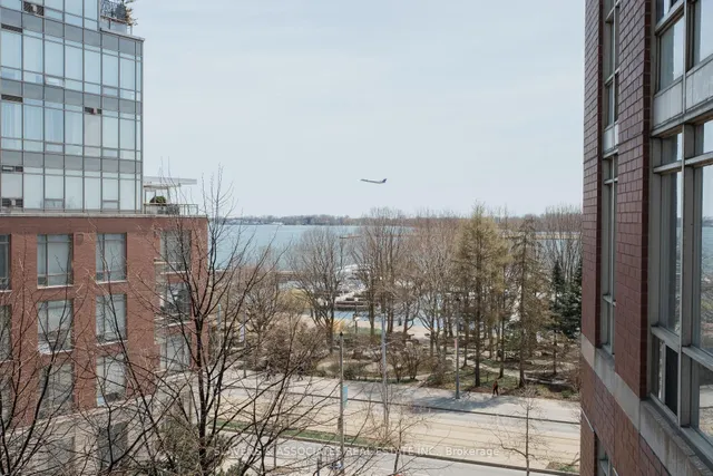 Additional image 20 of 550 Queens Quay Unit 625