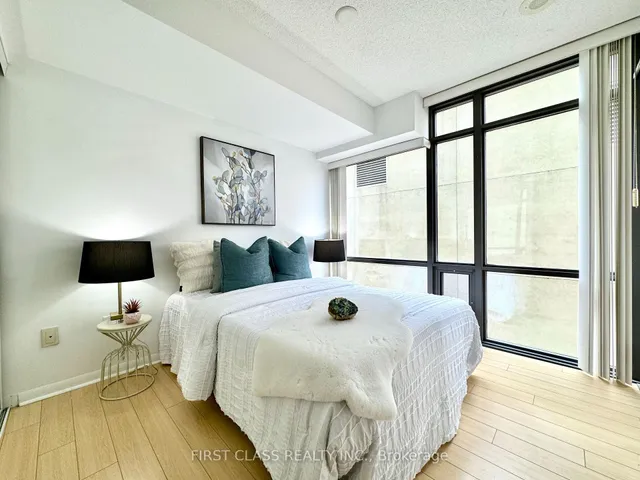 Additional image 23 of 38 Grenville St Unit 1107