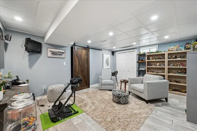 Additional image 39 of 50 Knox Crt