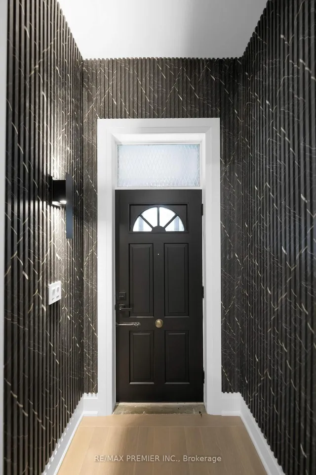 Additional image 5 of 388 Crawford St