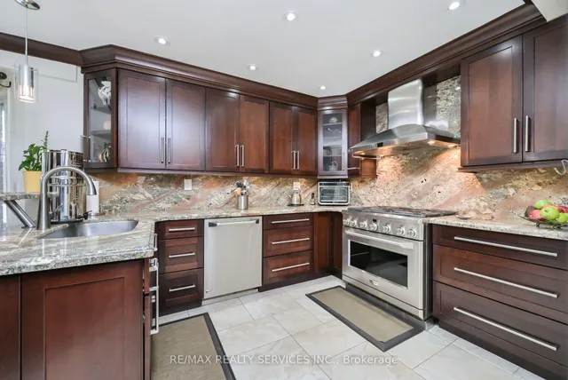 Additional image 11 of 15 Brookbank Crt