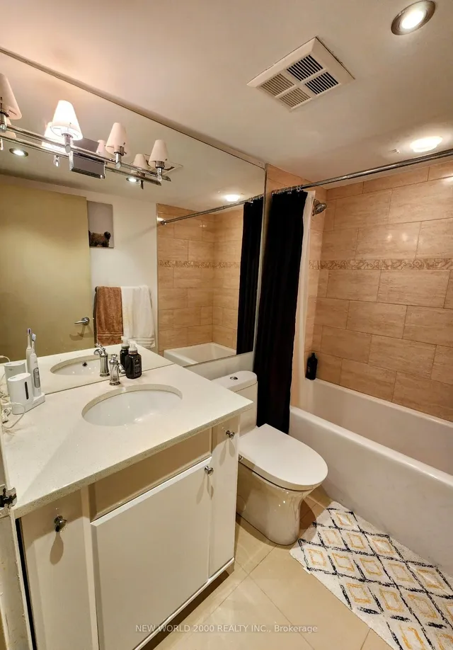 Additional image 6 of 633 Bay St Unit Ph09