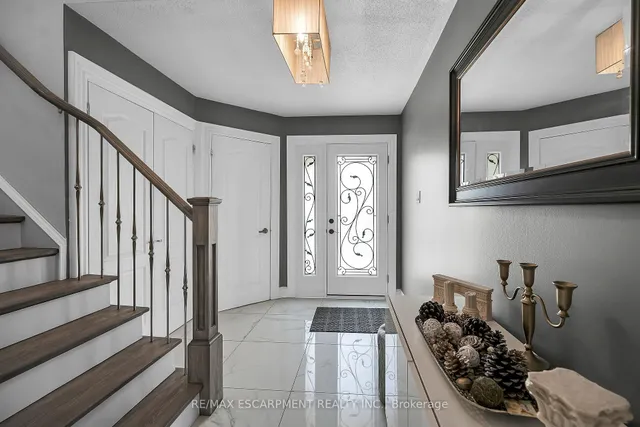 Additional image 6 of 707 Upper Wentworth St