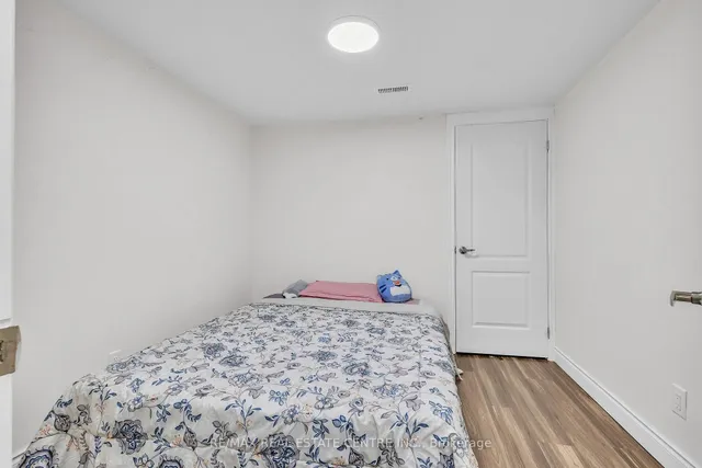 Additional image 33 of 88 Baird Ave