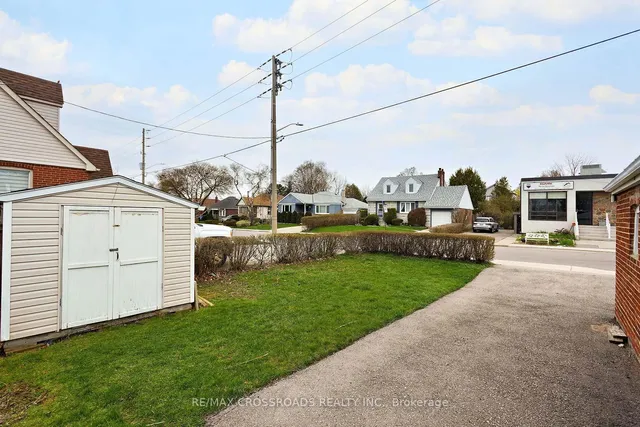 Additional image 31 of 1310 Victoria Park Ave