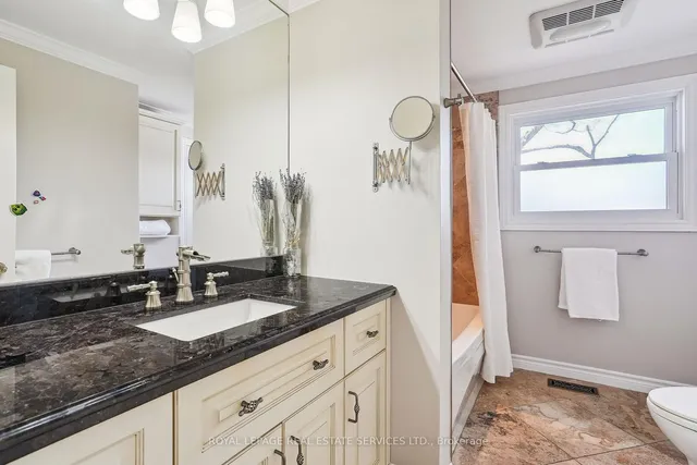 Additional image 16 of 602 Rosedale Cres