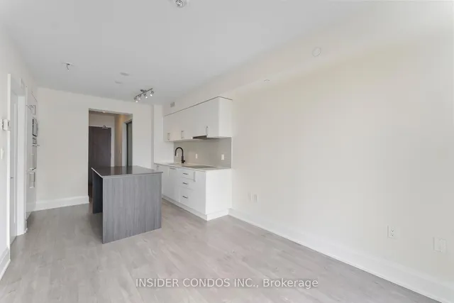 Additional image 17 of 27 Bathurst St Unit 1203