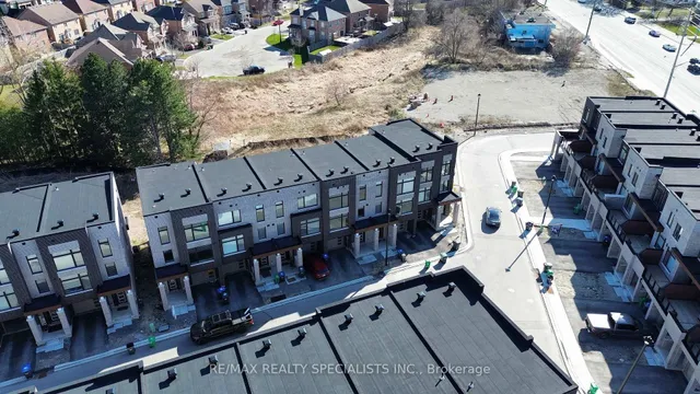 Additional image 43 of 6 QUEENPOST Dr