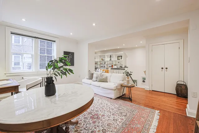 Additional image 39 of 480 Oriole Pkwy Unit 111