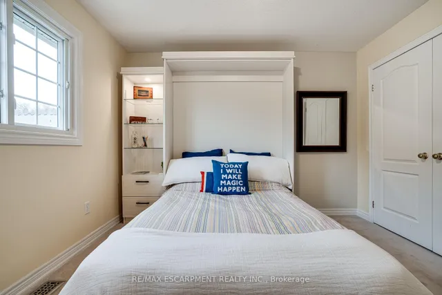 Additional image 26 of 92 Newcombe Rd