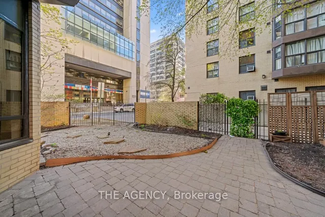 Additional image 27 of 211 St Patrick St Unit 107