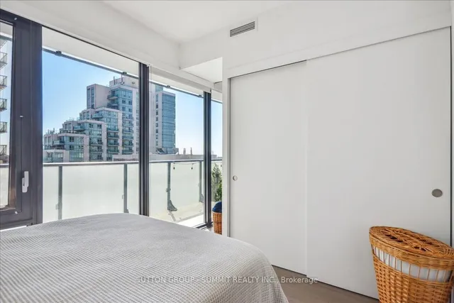 Additional image 41 of 161 Roehampton Ave Unit 1010