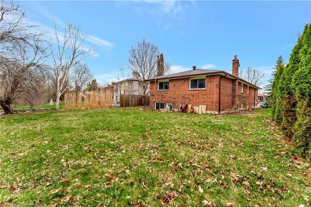 Additional image 40 of 43 Curtis Dr