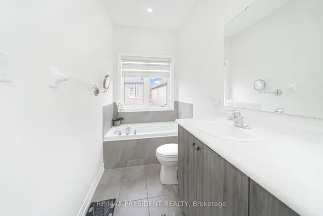 Additional image 32 of 25 Adventura Rd