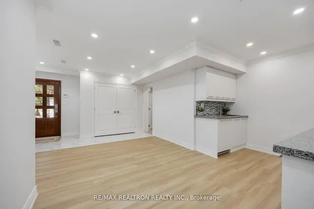 Additional image 35 of 16 Aylesbury Rd