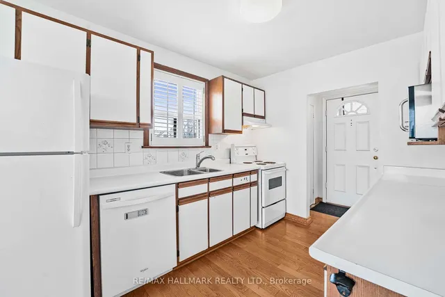 Additional image 11 of 17 Tofield Cres