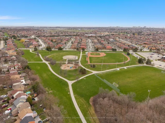 Additional image 49 of 157 Sunforest Dr