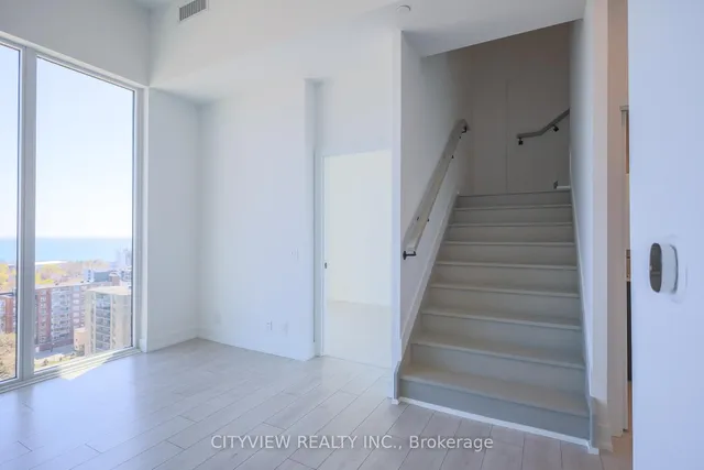 Additional image 12 of 270 Dufferin St Unit PH4