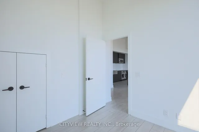 Additional image 14 of 270 Dufferin St Unit PH4