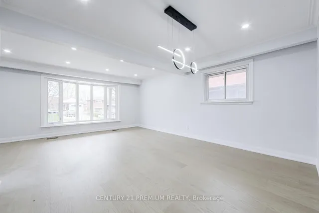 Additional image 12 of 70 Moraine Hill Dr