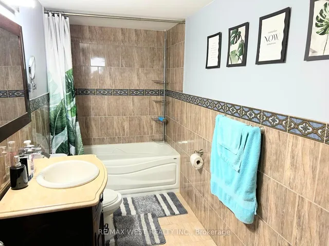 Additional image 20 of 8 Lisa St Unit 2506