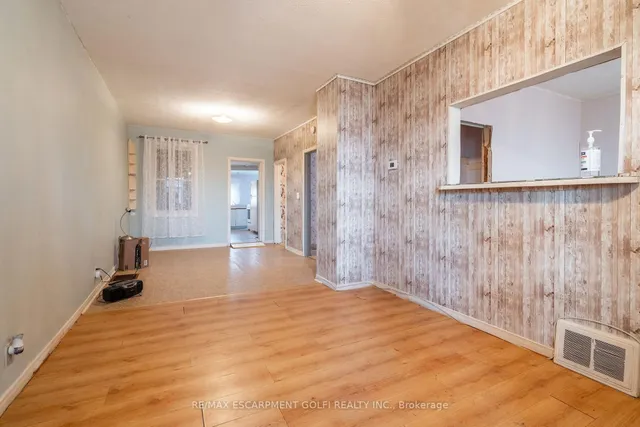 Additional image 4 of 102 NEWLANDS Ave